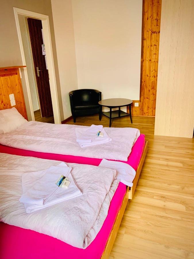 Weisses Roessli Ξενοδοχείο Leukerbad Εξωτερικό φωτογραφία